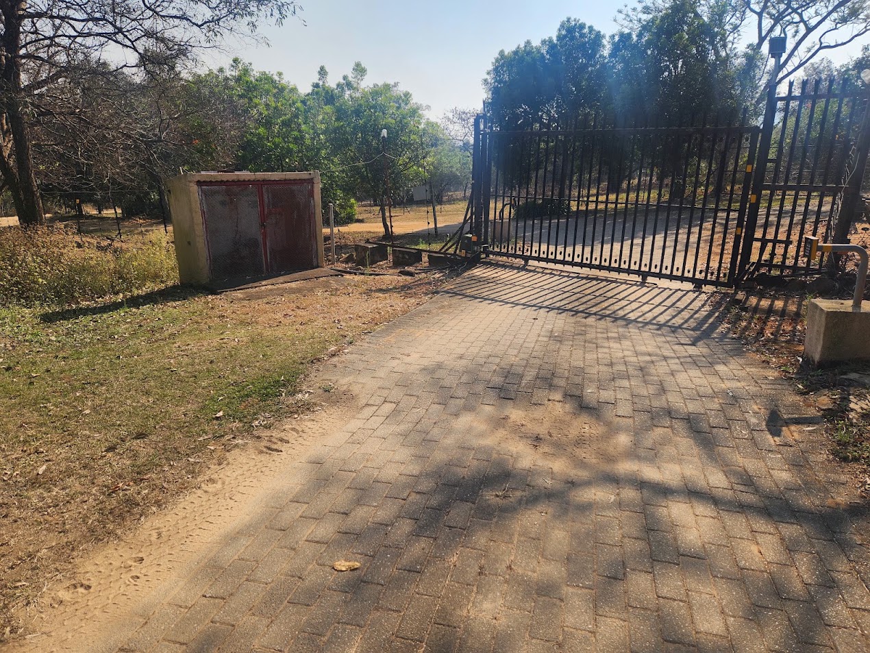 22-Hectare Self-Sufficient Estate – A Private Village with Excellent Rental Income