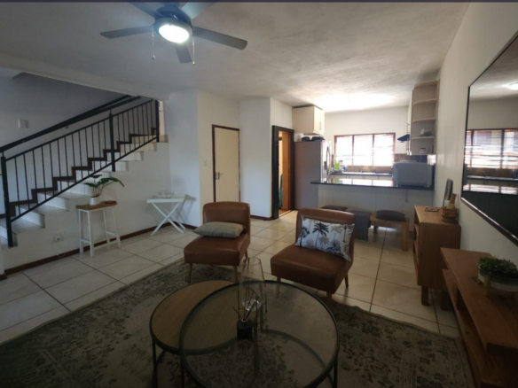 Townhouse in a sought-after, well-located complex.