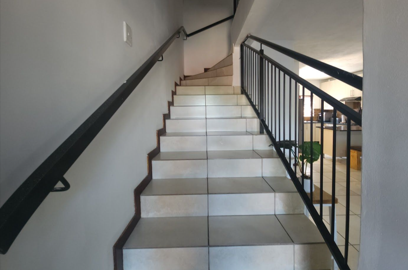 Townhouse in a sought-after, well-located complex.