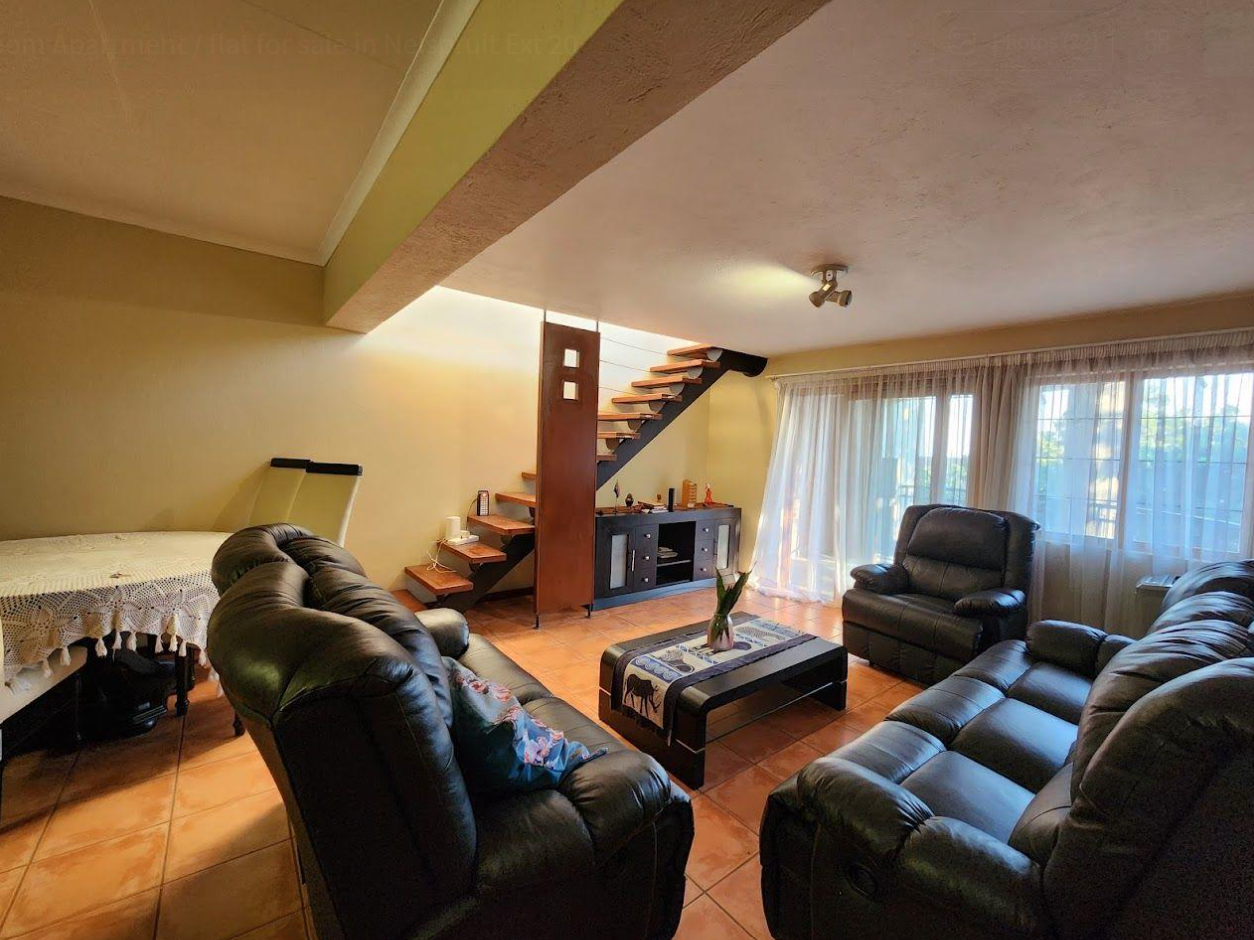 Popular Hillside Manor – Investment Opportunity