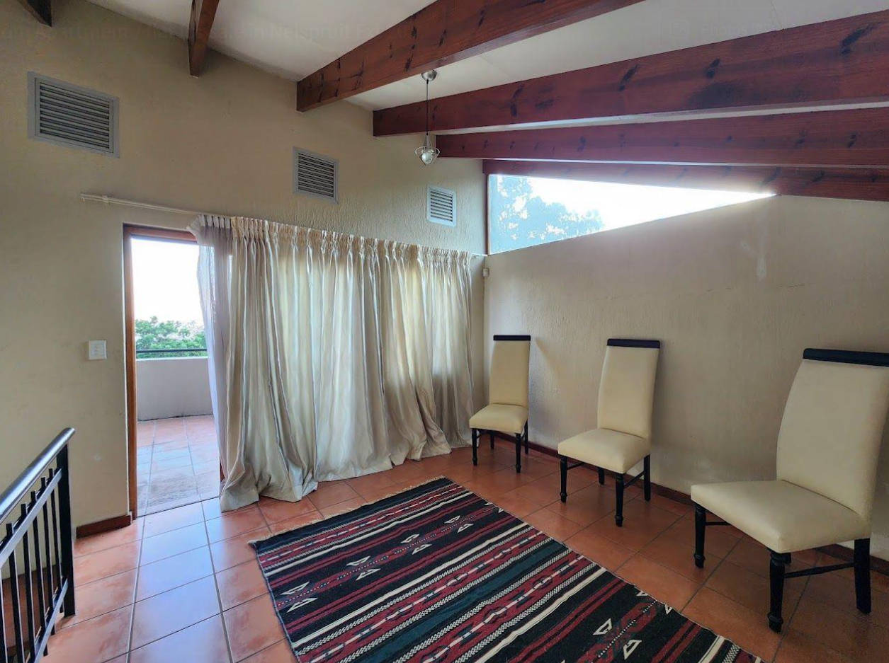 Popular Hillside Manor – Investment Opportunity