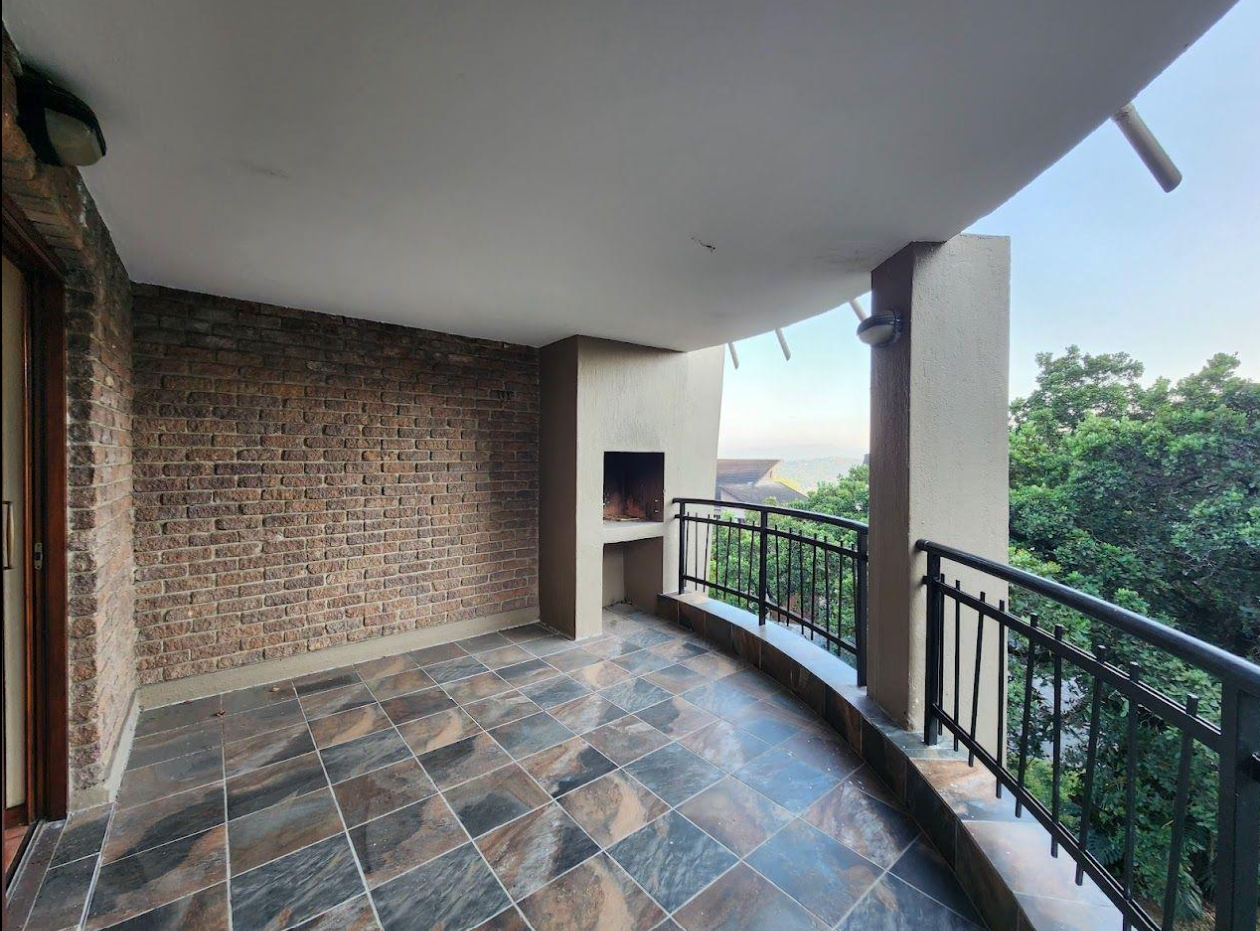 Popular Hillside Manor – Investment Opportunity