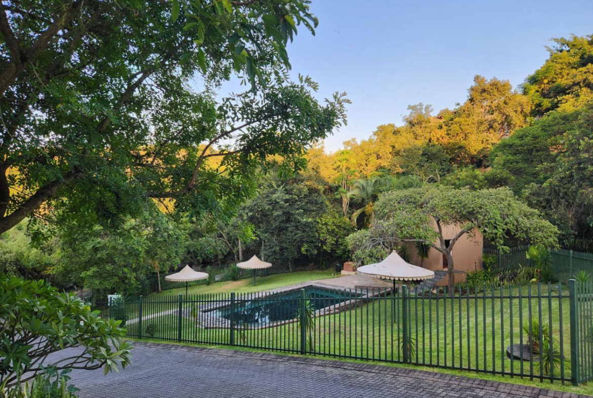 Popular Hillside Manor – Investment Opportunity