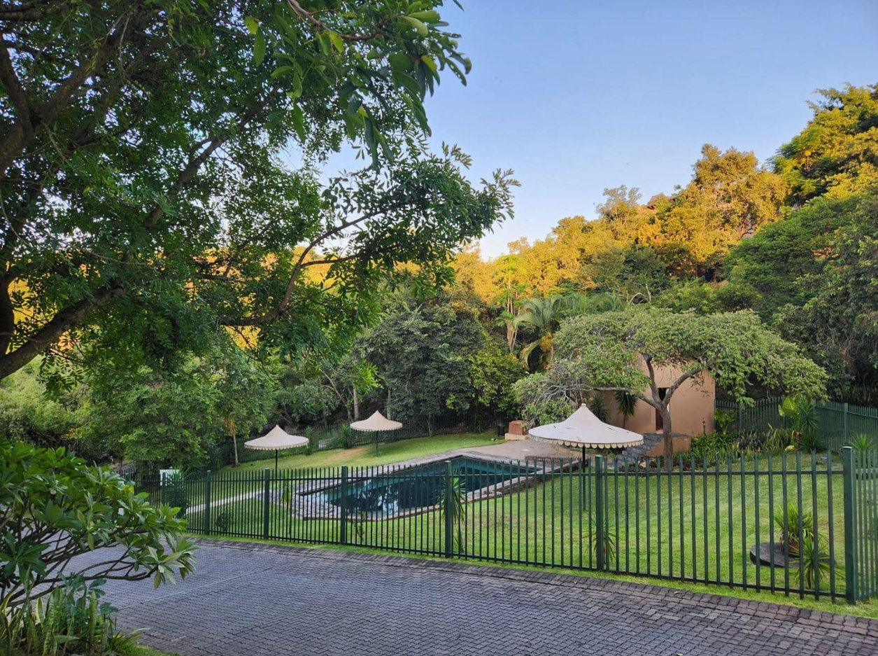Popular Hillside Manor – Investment Opportunity