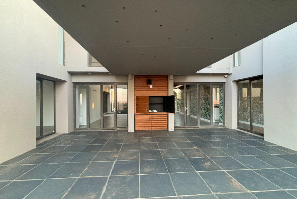 Perfect views of nature and luxury open-plan living