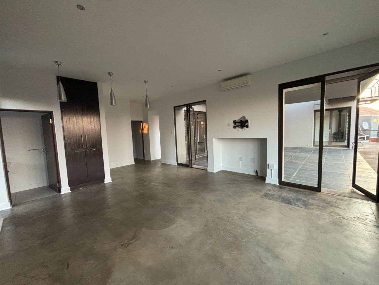 Perfect views of nature and luxury open-plan living