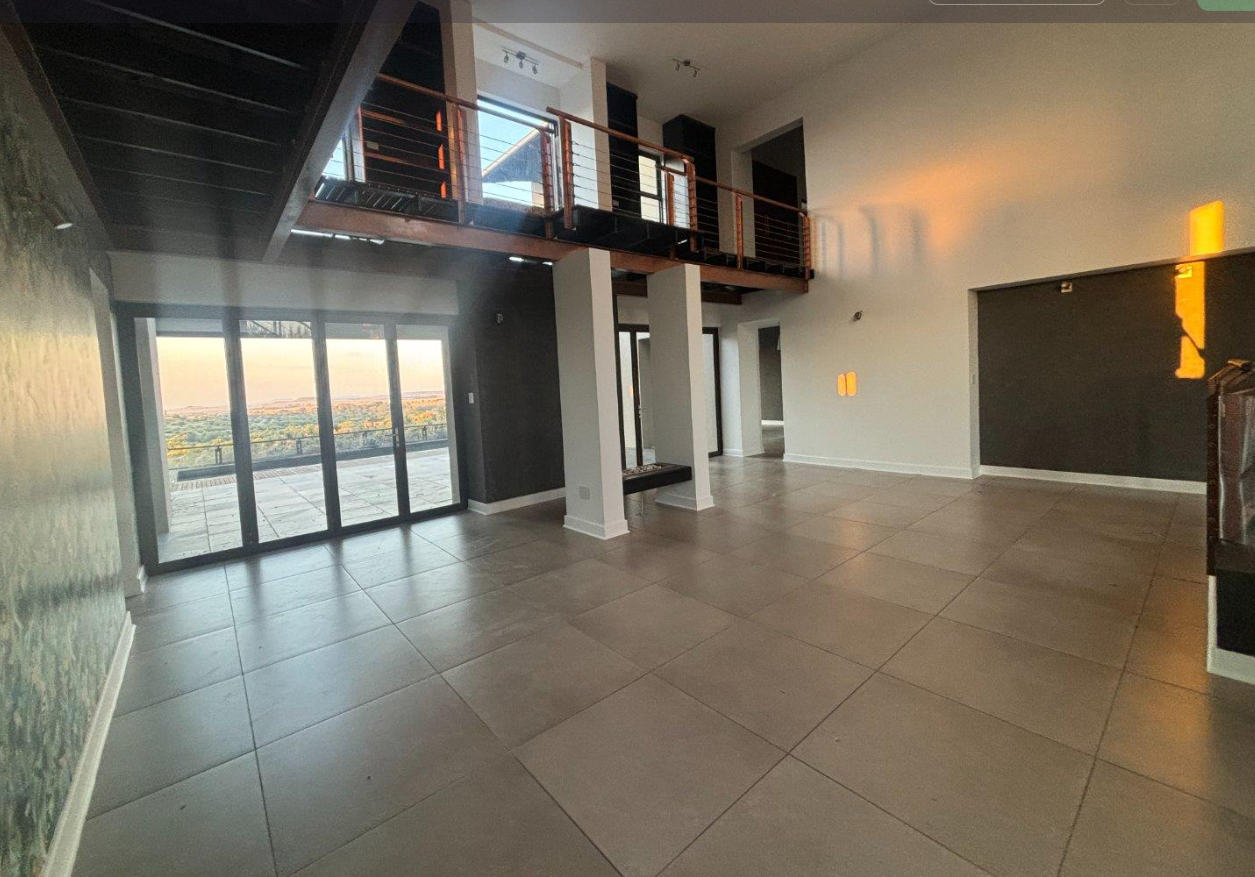 Perfect views of nature and luxury open-plan living