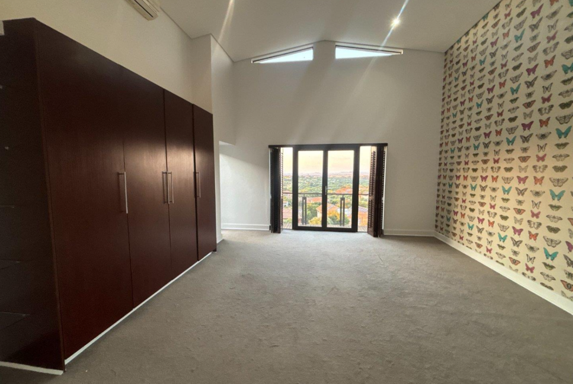 Perfect views of nature and luxury open-plan living