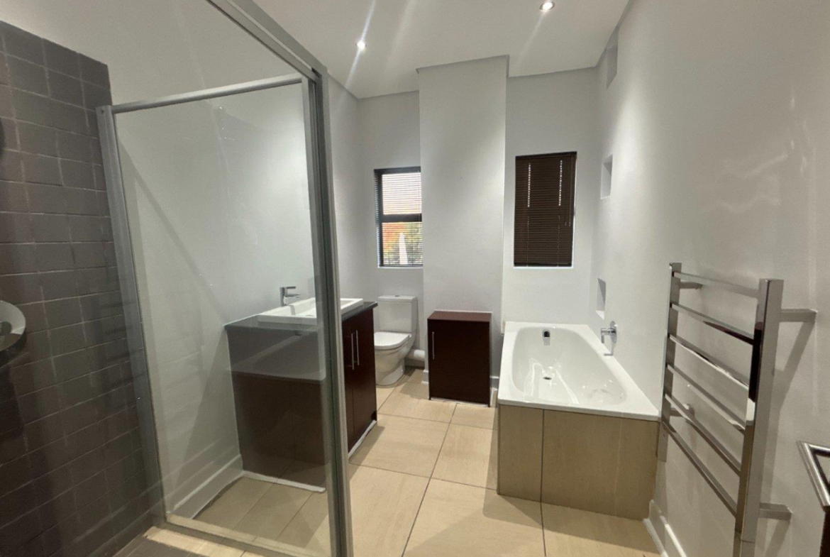 Perfect views of nature and luxury open-plan living