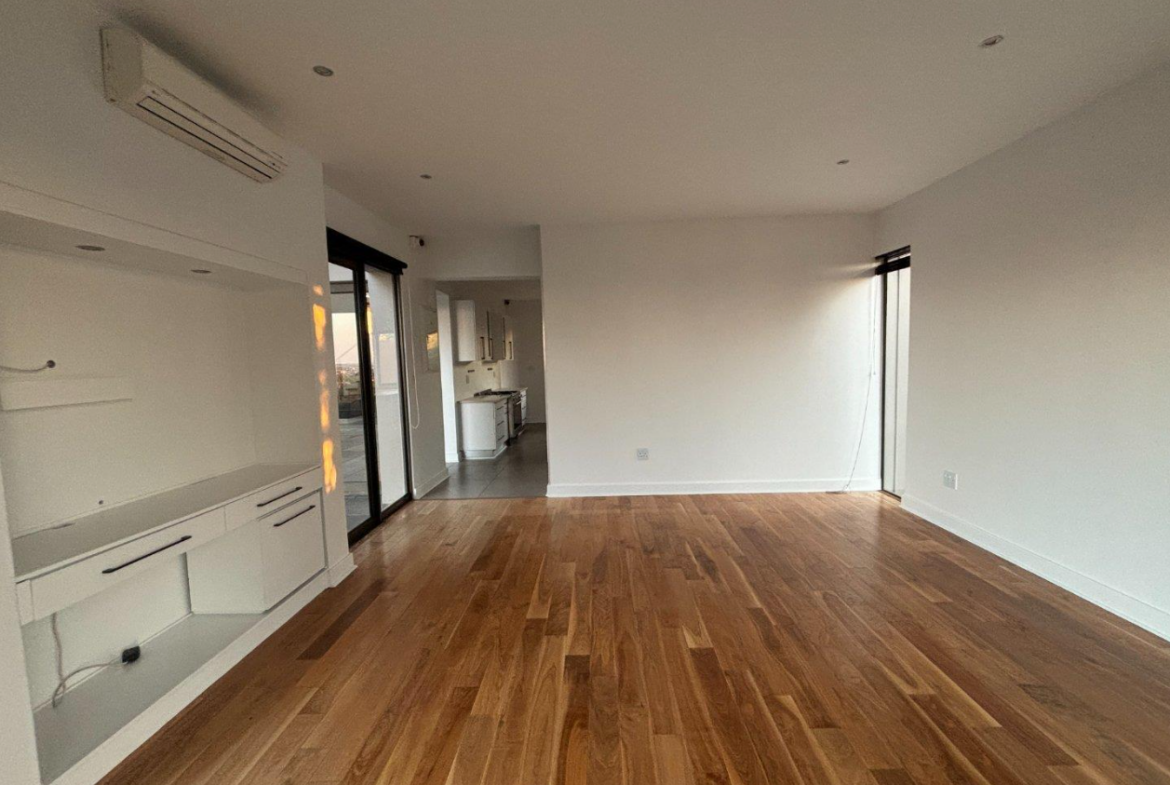 Perfect views of nature and luxury open-plan living