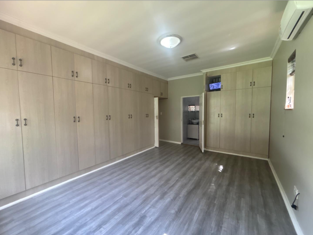 Well-maintained family home with large flatlet
