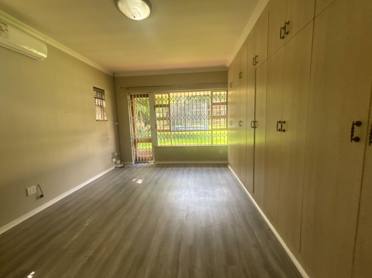 Well-maintained family home with large flatlet