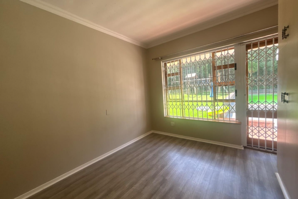 Well-maintained family home with large flatlet