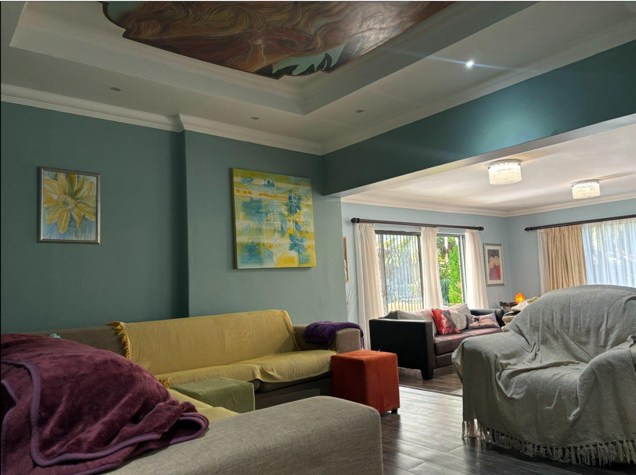 Excellent location – big house with 2 big flats