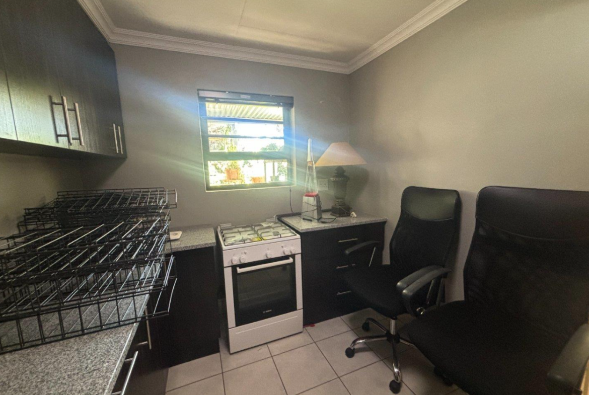 Excellent location – big house with 2 big flats
