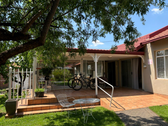 8 Bedroom House for Sale in Dan Pienaar