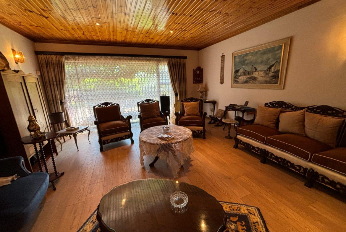 8 Bedroom House for Sale in Dan Pienaar
