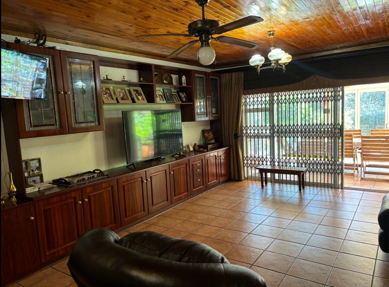 Screenshot 2026-07-11 110402 8 Bedroom House for Sale in Dan Pienaar