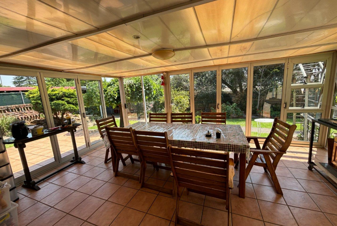 8 Bedroom House for Sale in Dan Pienaar