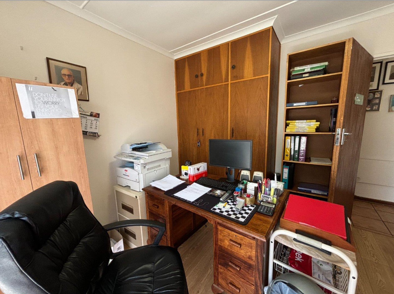 Screenshot 2026-07-11 110653 8 Bedroom House for Sale in Dan Pienaar