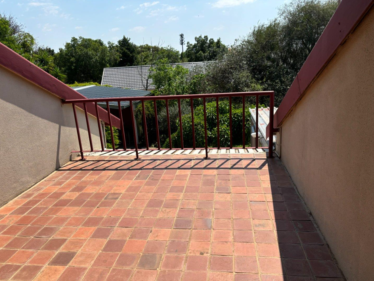 Screenshot 2026-07-11 110833 8 Bedroom House for Sale in Dan Pienaar