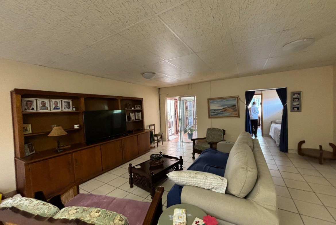 8 Bedroom House for Sale in Dan Pienaar