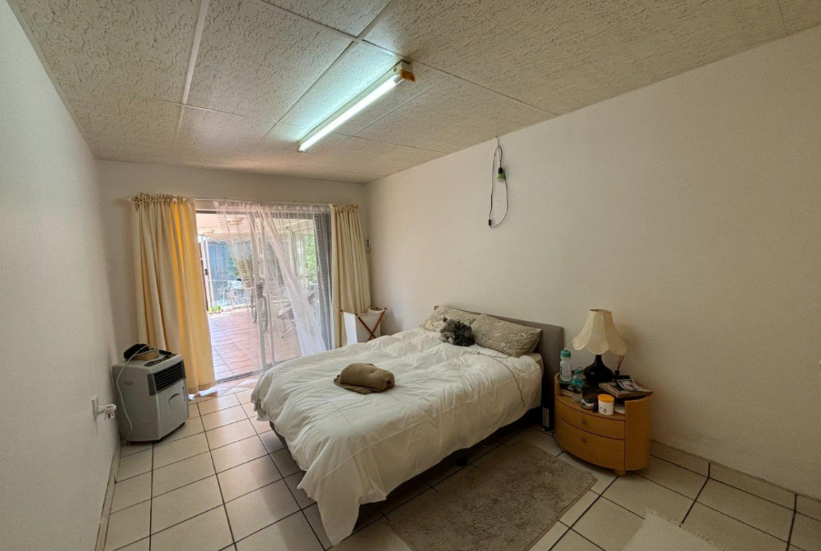 8 Bedroom House for Sale in Dan Pienaar