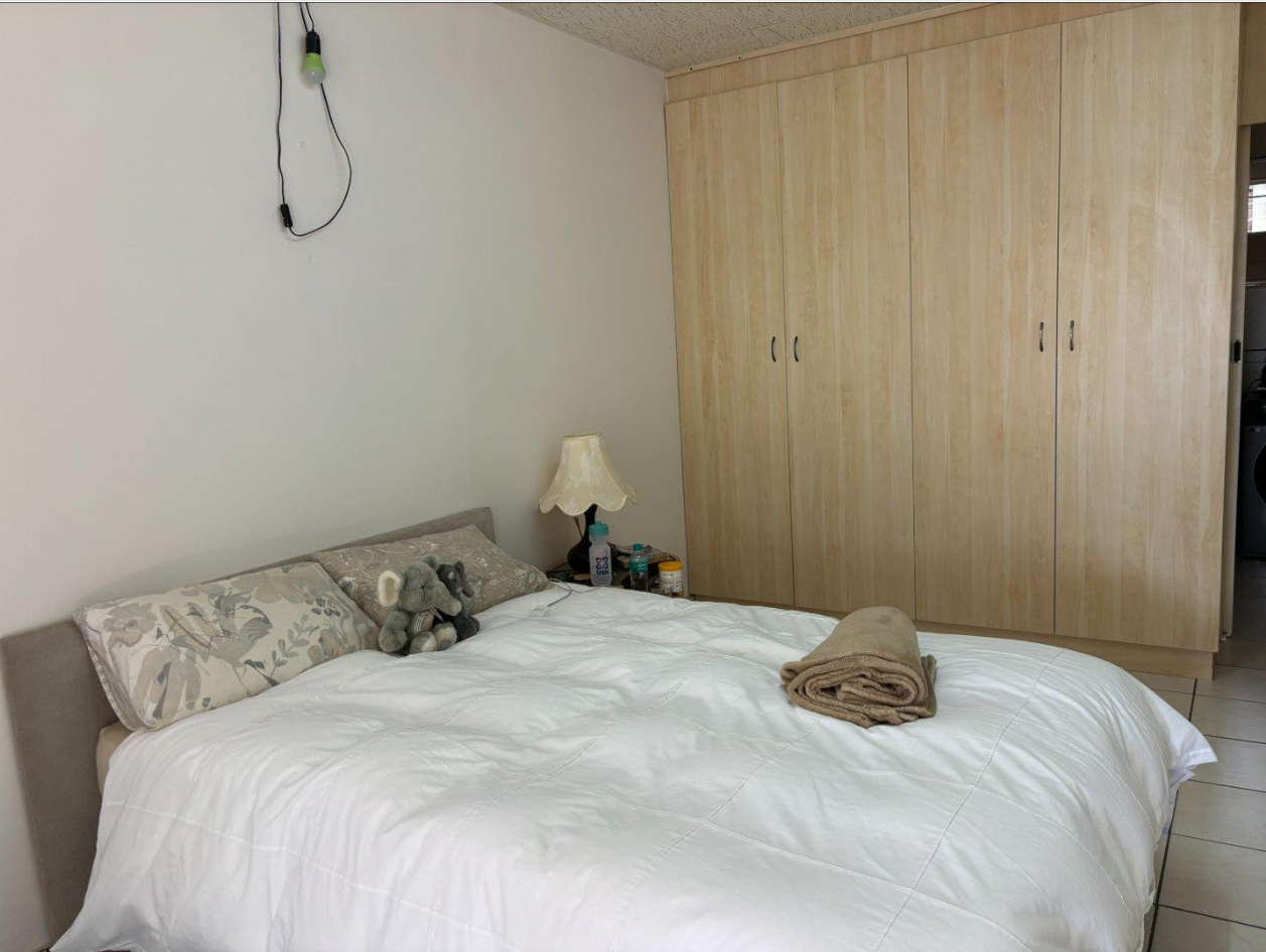 Screenshot 2026-07-11 111427 8 Bedroom House for Sale in Dan Pienaar