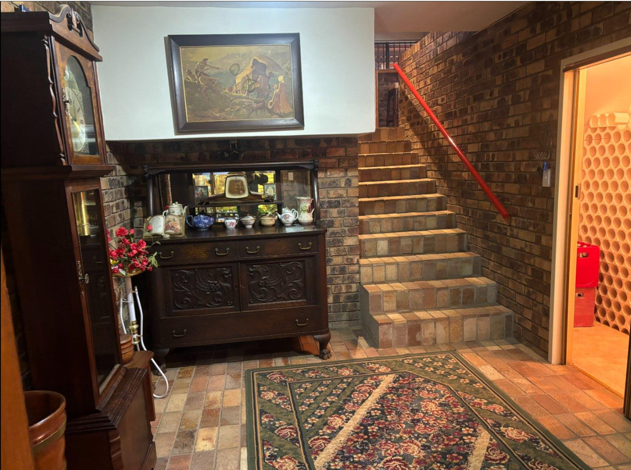 4 Bedroom House for Sale in Heuwelsig