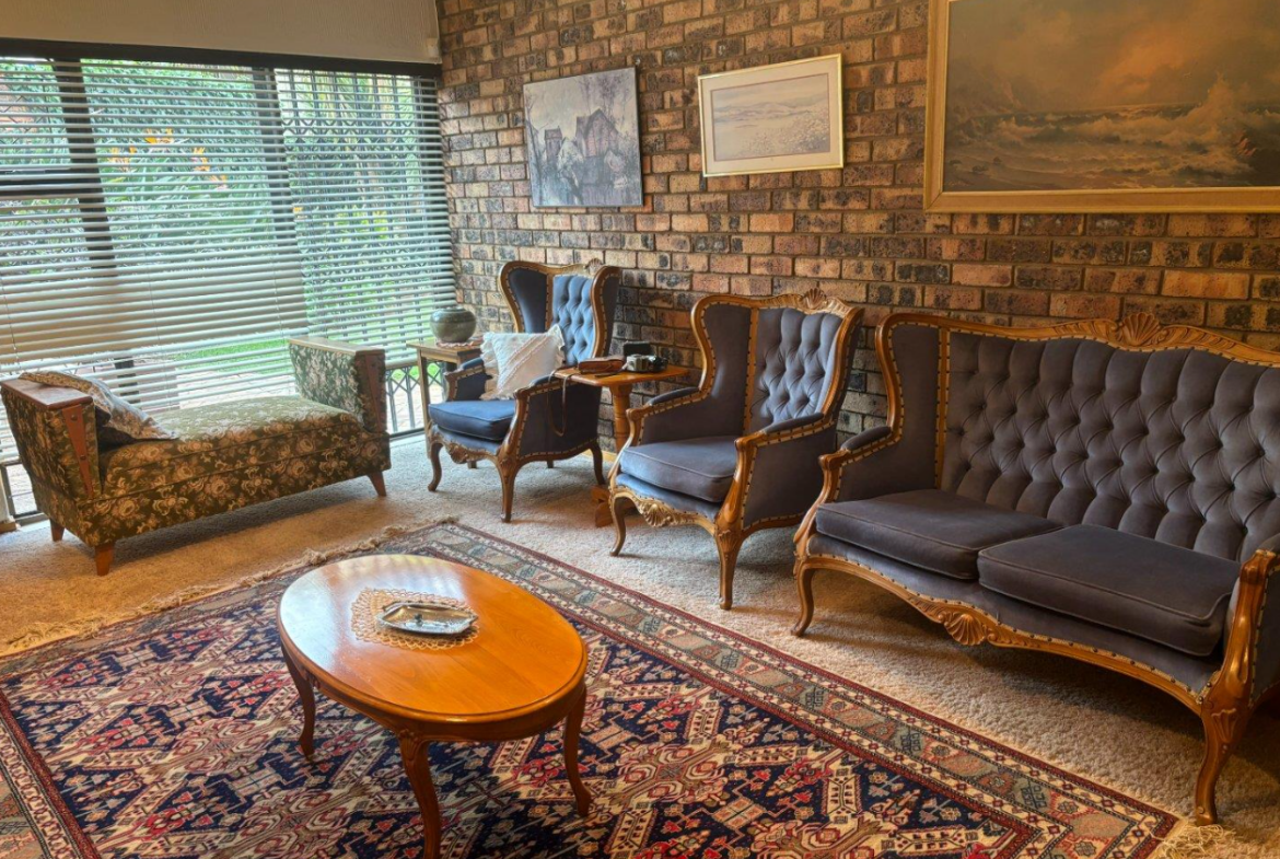 4 Bedroom House for Sale in Heuwelsig
