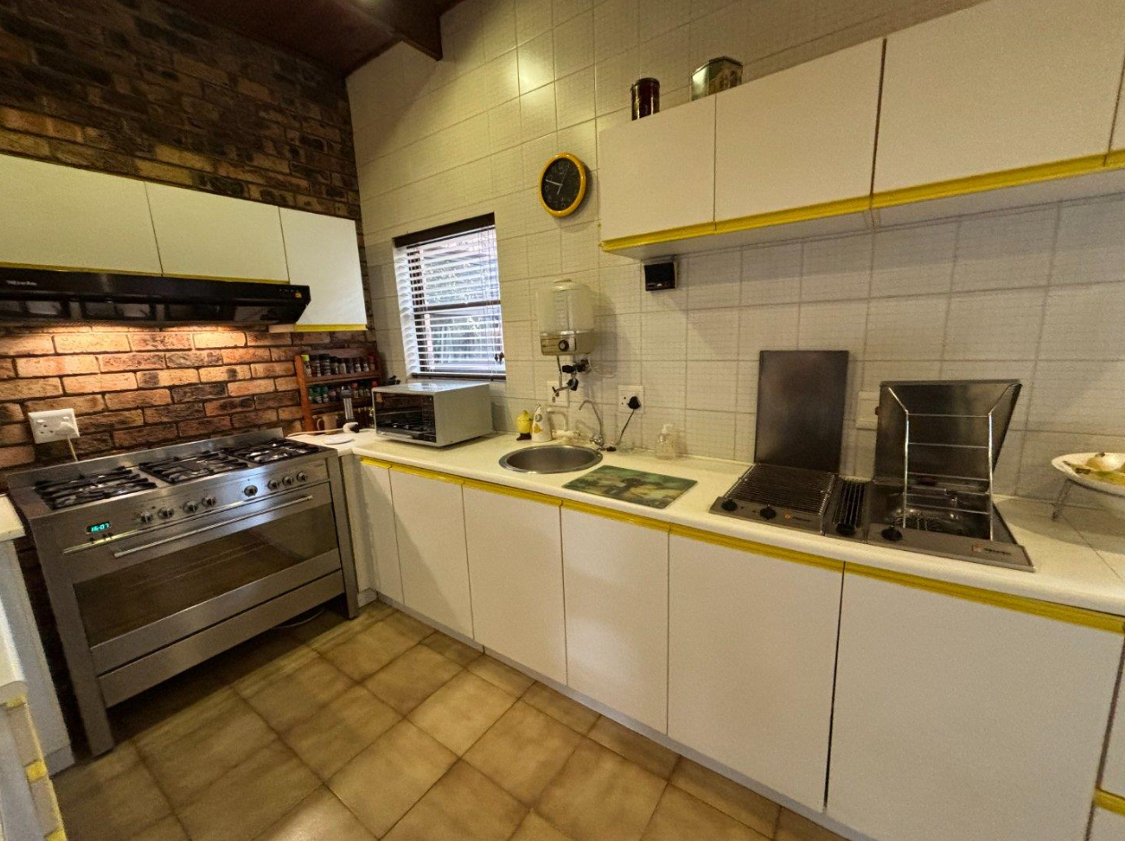 4 Bedroom House for Sale in Heuwelsig