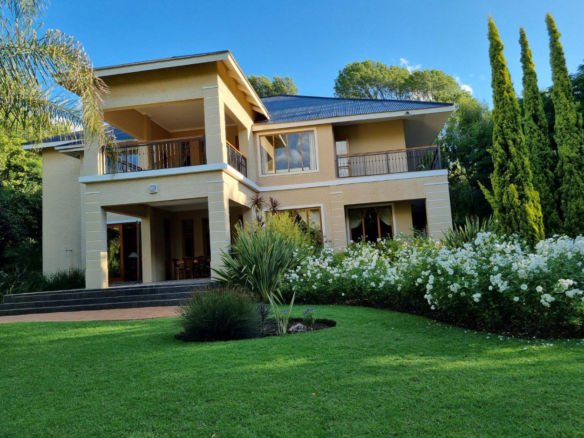 5 Bedroom House for Sale in Waverley