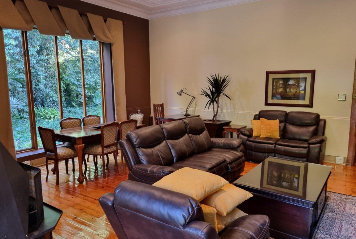 5 Bedroom House for Sale in Waverley