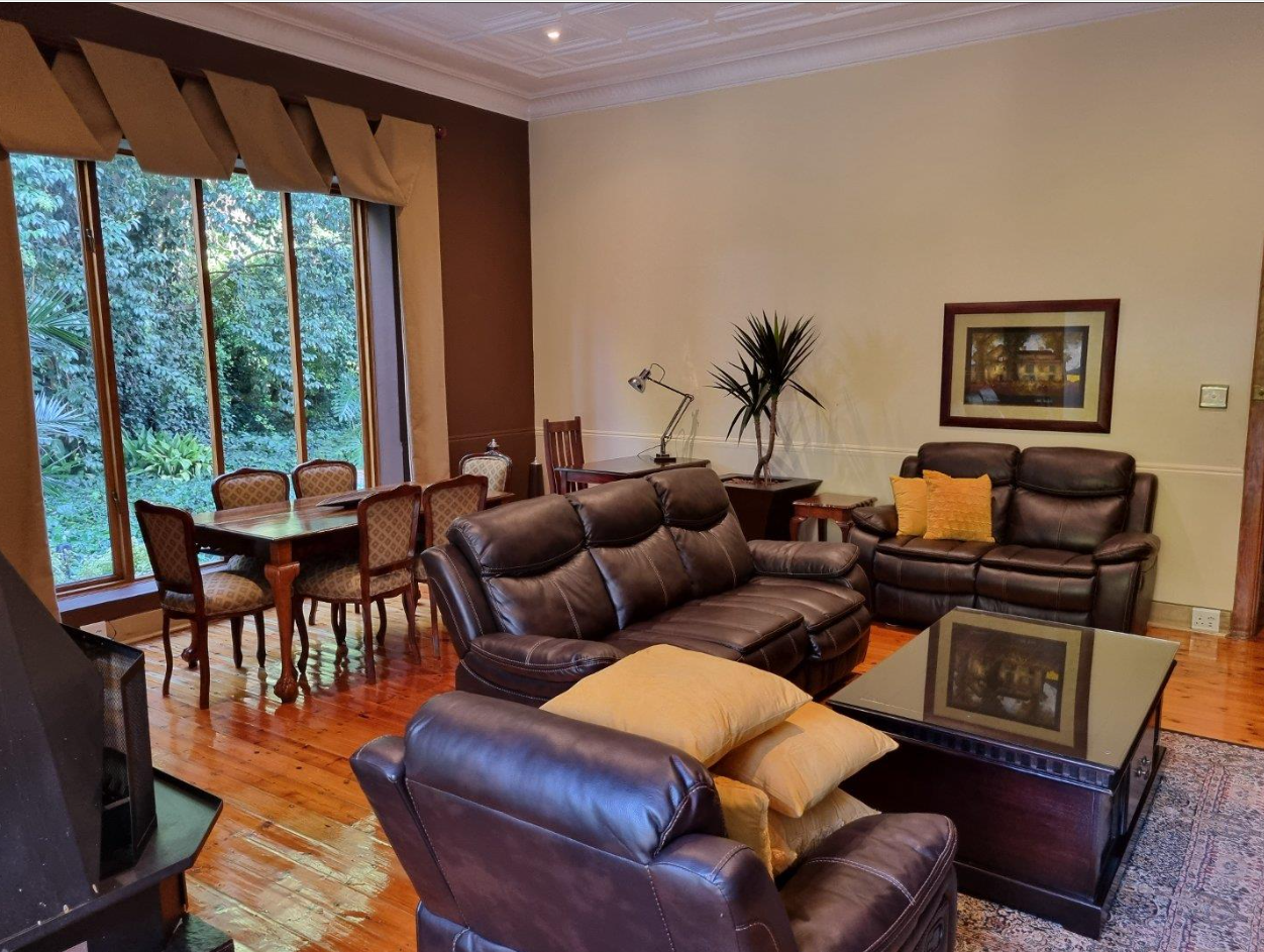 5 Bedroom House for Sale in Waverley