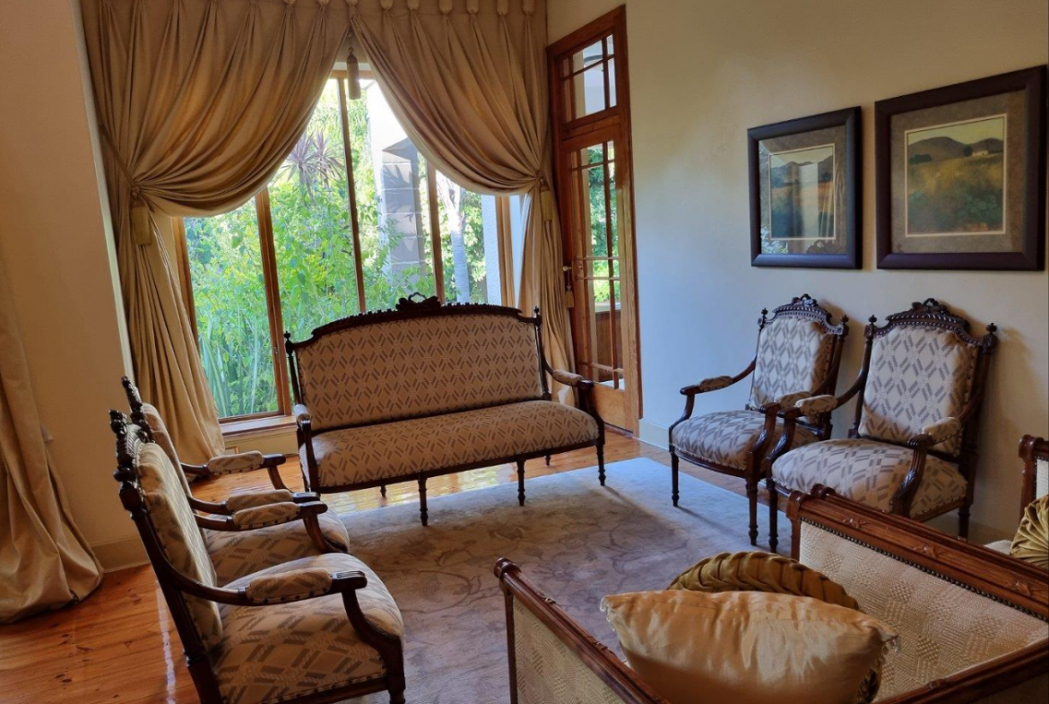 5 Bedroom House for Sale in Waverley