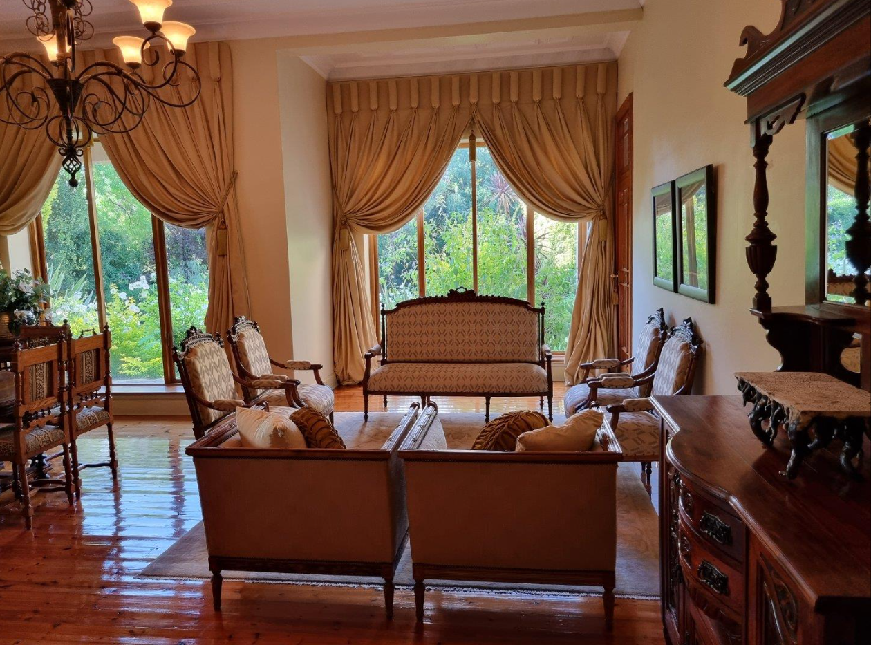 5 Bedroom House for Sale in Waverley