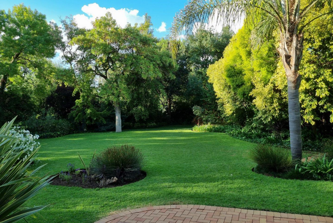 5 Bedroom House for Sale in Waverley