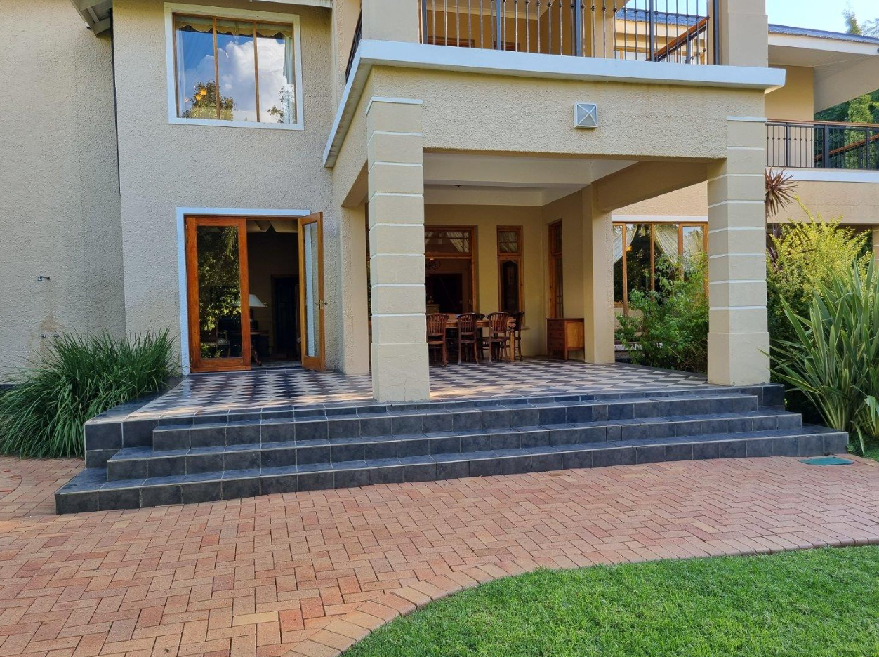 5 Bedroom House for Sale in Waverley