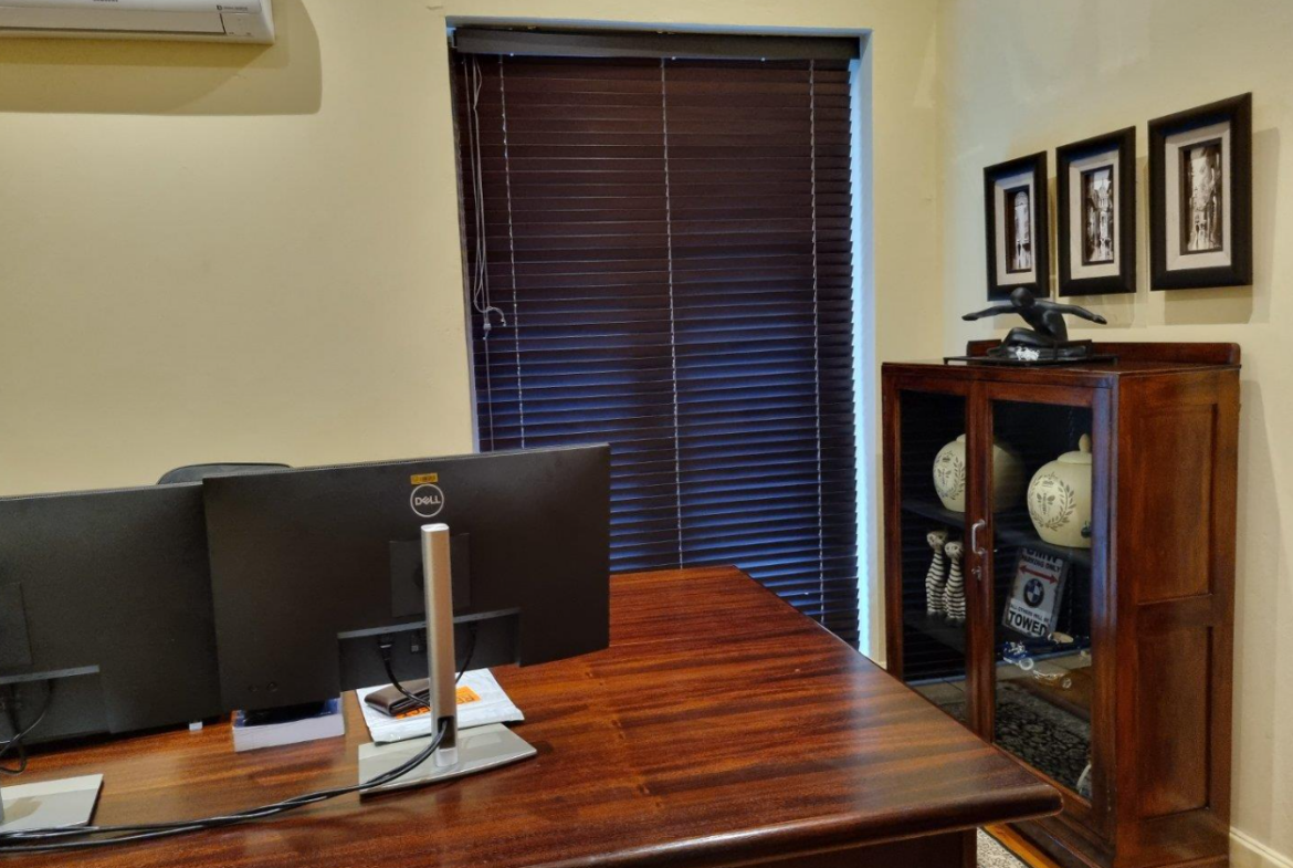 5 Bedroom House for Sale in Waverley