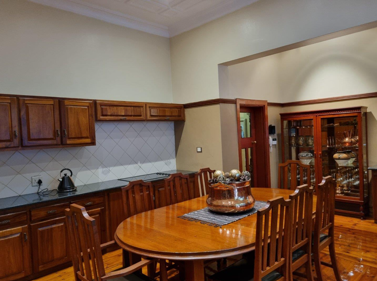 5 Bedroom House for Sale in Waverley