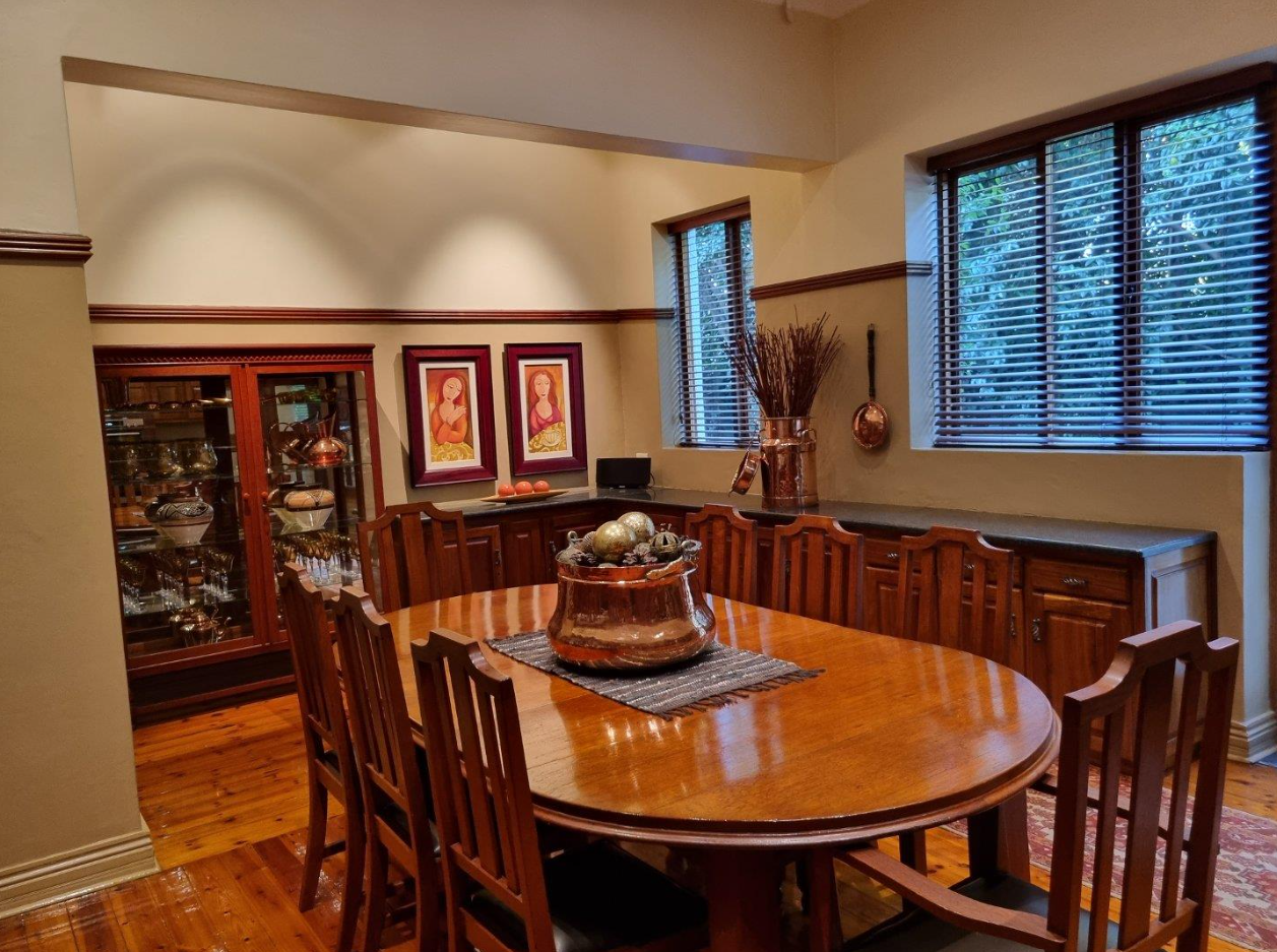 5 Bedroom House for Sale in Waverley
