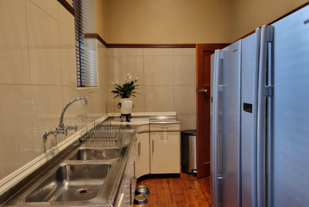 5 Bedroom House for Sale in Waverley