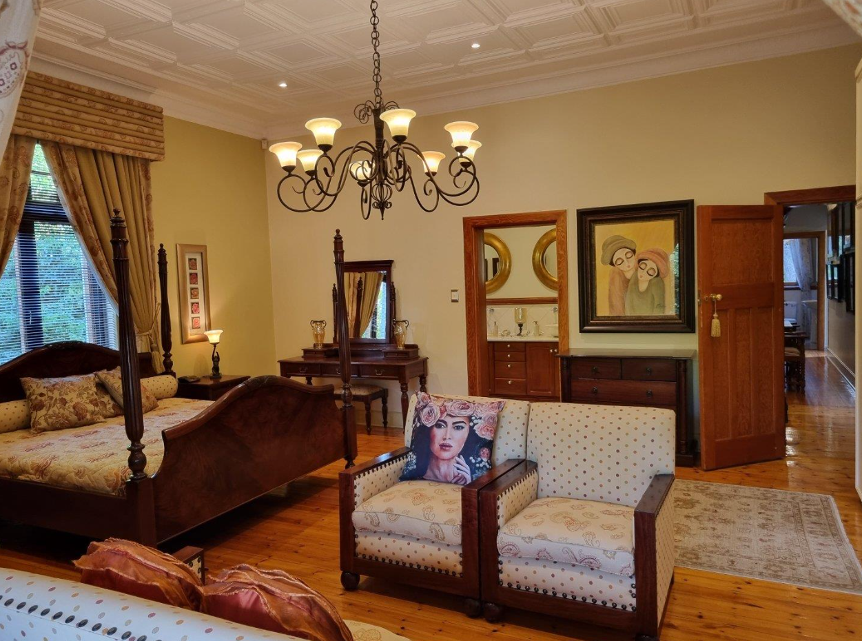 5 Bedroom House for Sale in Waverley