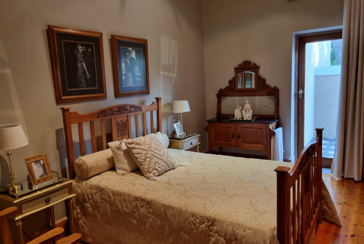 5 Bedroom House for Sale in Waverley