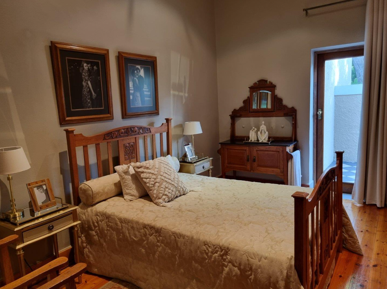 5 Bedroom House for Sale in Waverley