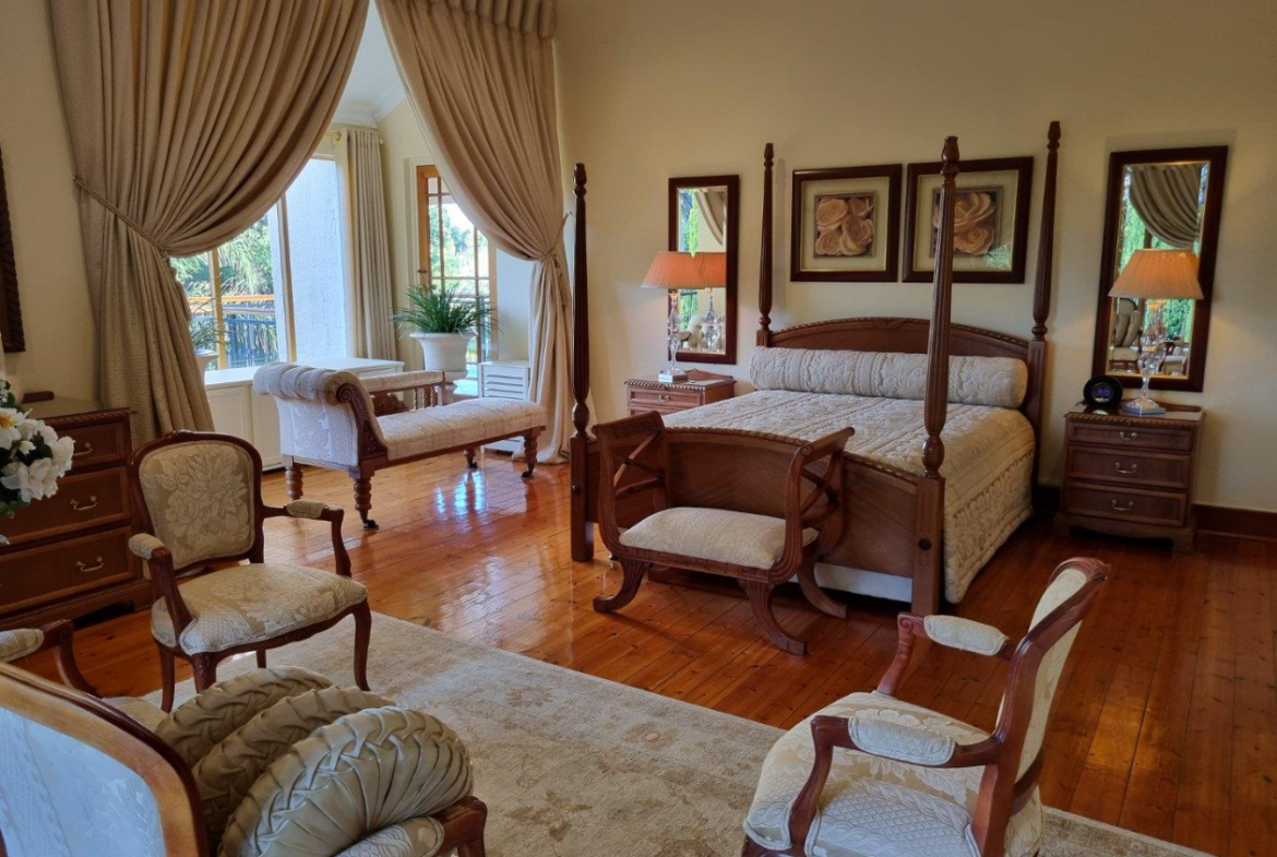 5 Bedroom House for Sale in Waverley
