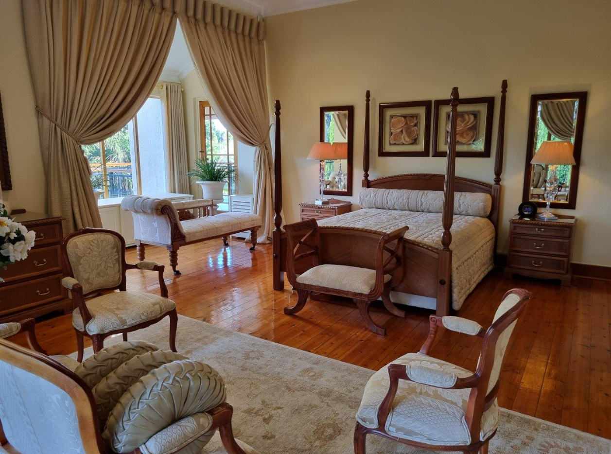 5 Bedroom House for Sale in Waverley