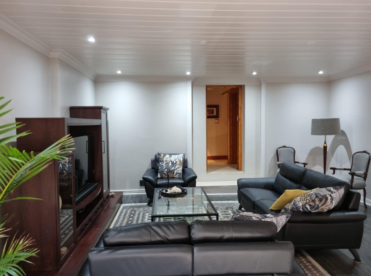 5 Bedroom House for Sale in Waverley