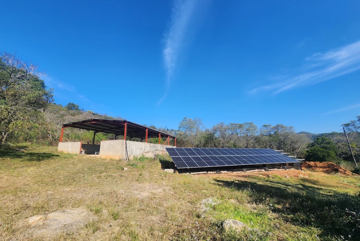 22-Hectare Self-Sufficient Estate – A Private Village with Excellent Rental Income