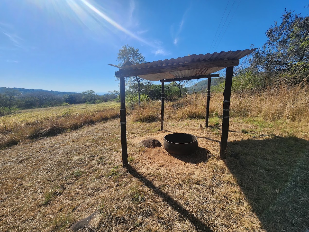 22-Hectare Self-Sufficient Estate – A Private Village with Excellent Rental Income
